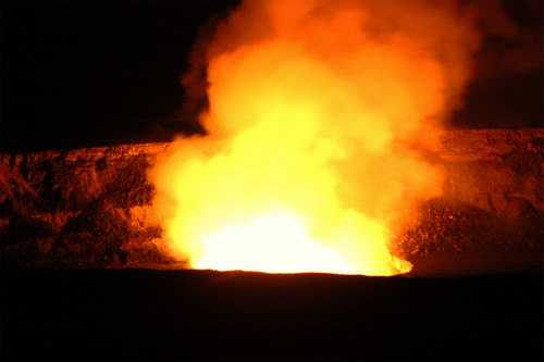 ハワイ島ヒロ発キラウエア火山ツアー・火山＆溶岩リポート1